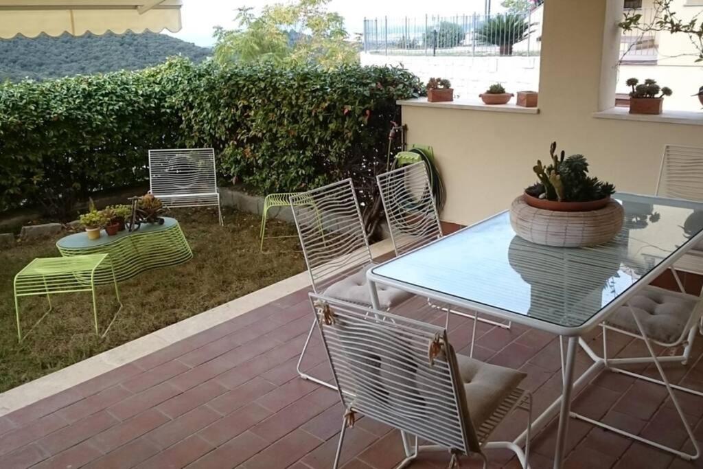 Grazioso Appartamento A 5 Minuti Di Auto Dal Mare สการ์ลีโน ภายนอก รูปภาพ