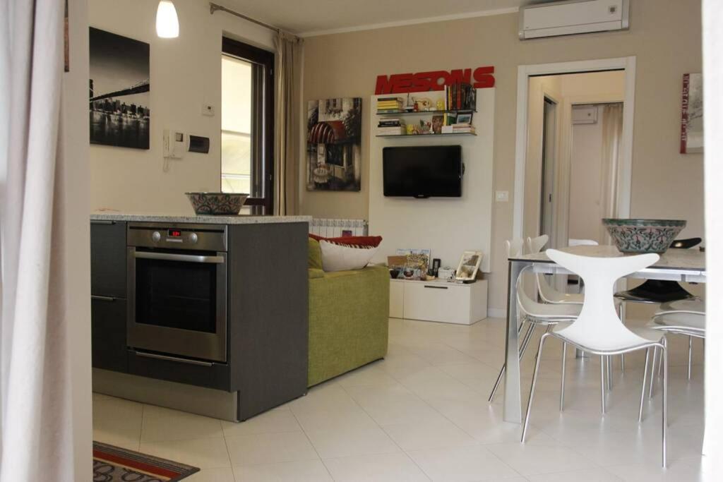 Grazioso Appartamento A 5 Minuti Di Auto Dal Mare สการ์ลีโน ภายนอก รูปภาพ